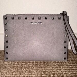 Micheal Kors Wristlet